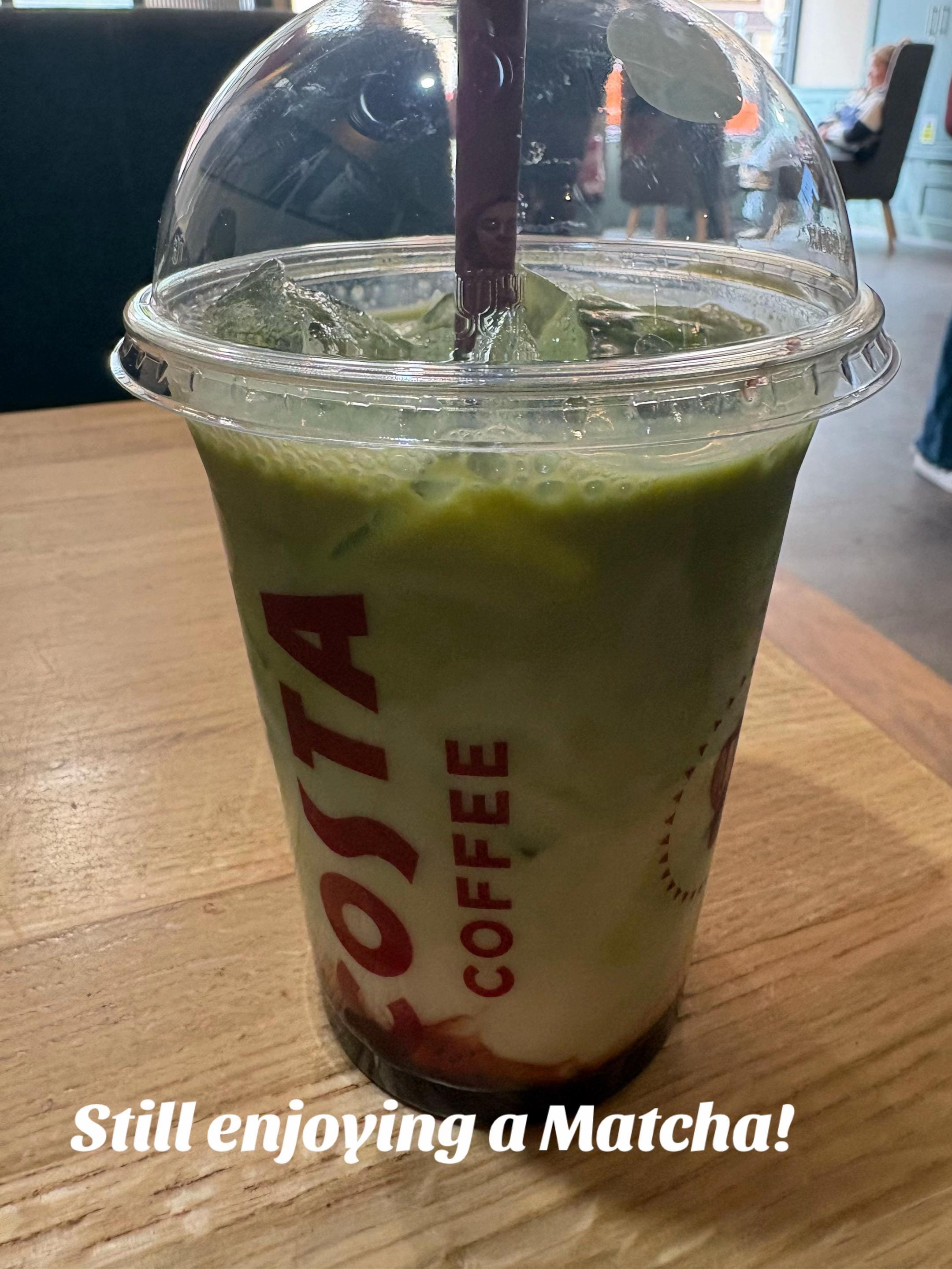 Post 8 by amandalifestyling - Blogger on TikTok (video)