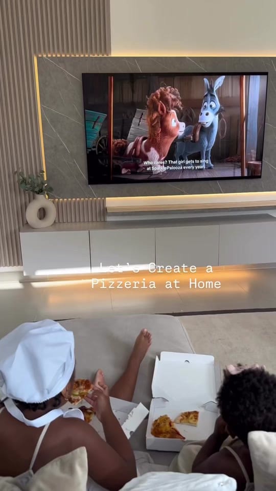 Post 2 by toniche on TikTok (video)