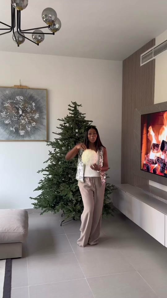 Post 7 by toniche on TikTok (video)