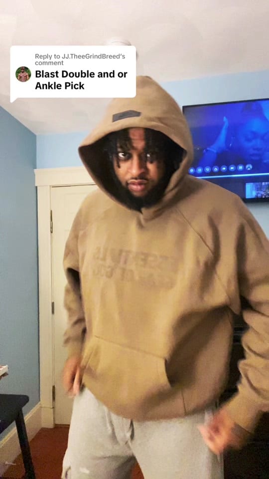 Post 8 by Adiou on TikTok (video)