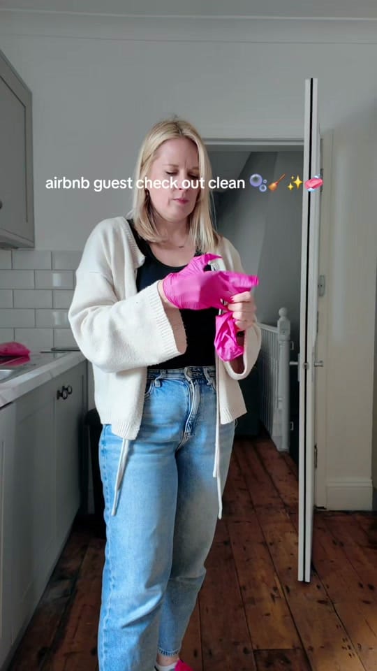 Post 1 by Lyndsay | Brighton Mum 🌈 on TikTok (video)