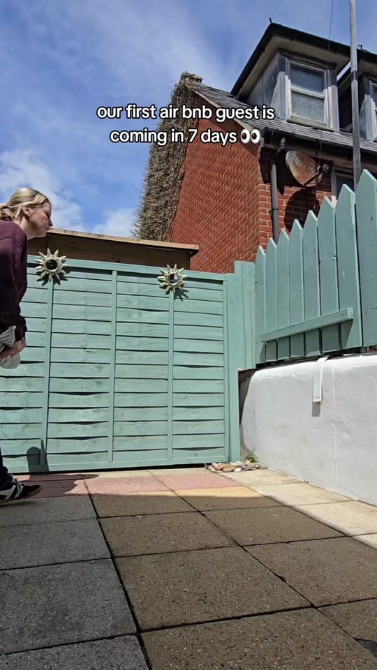 Post 3 by Lyndsay | Brighton Mum 🌈 on TikTok (video)