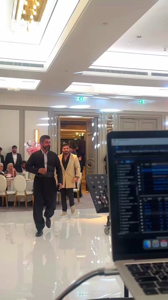 Post 6 by DJ Samoha on TikTok (video)