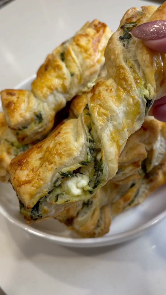 Post 10 by MINA’S KITCHEN IN THE CITY on TikTok (video)