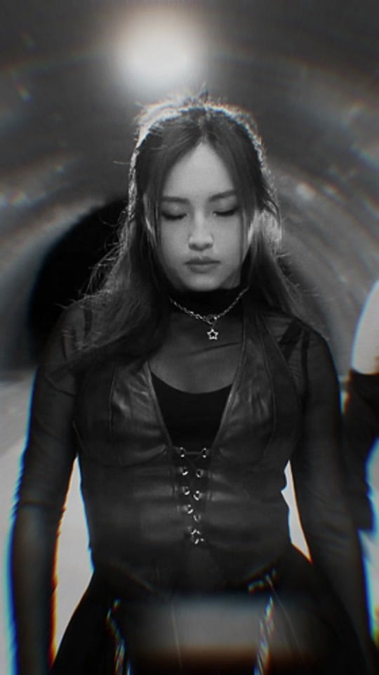 Post 1 by Aurora on TikTok (video)