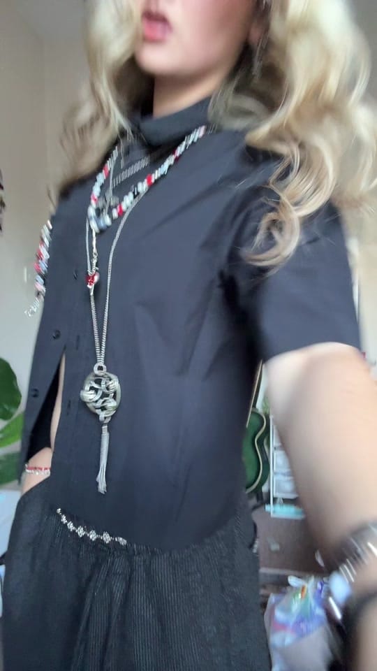 Post 3 by Hev on TikTok (video)