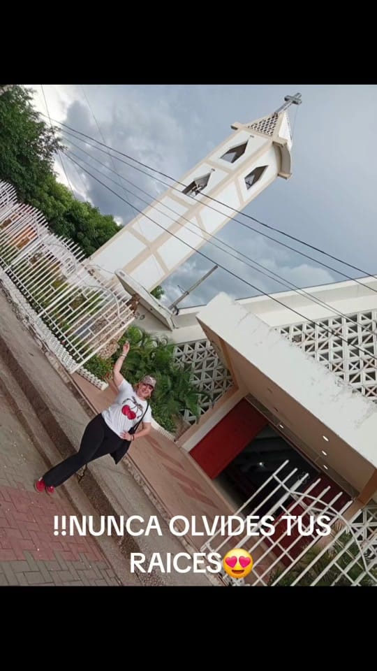 Post 4 by lunaazul on TikTok (video)