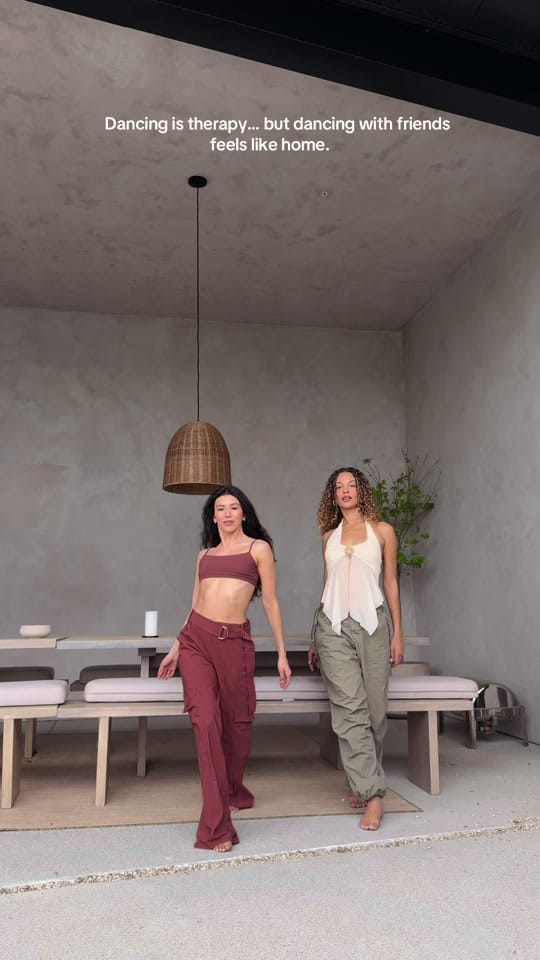 Post 2 by Diani Martinez on TikTok (video)