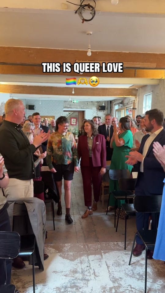 Post 2 by HoneyAndTheMoonPhoto🏳️‍🌈🇮🇪 on TikTok (video)
