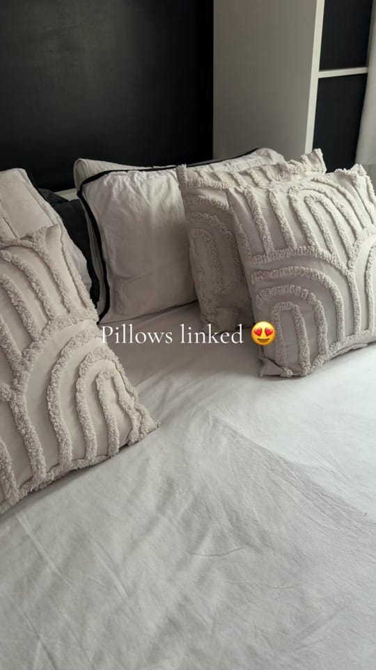 Post 1 by emilyisabel94 on TikTok (video)