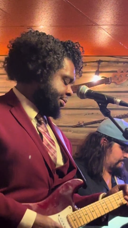 Post 7 by livemusicchicago on TikTok (video)