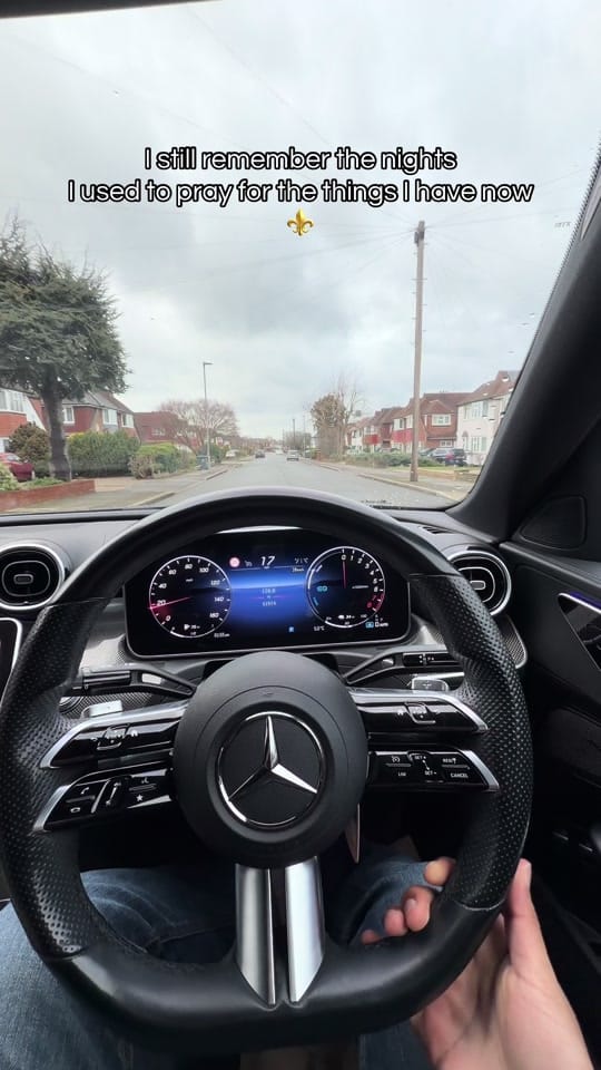 Post 6 by Ahsan 🖤🇬🇧 on TikTok (video)