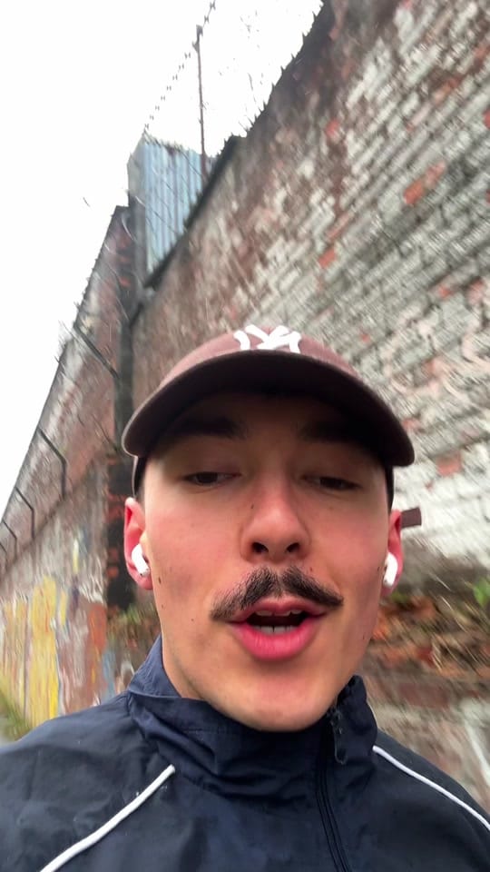 Post 8 by Harry Davis on TikTok (video)