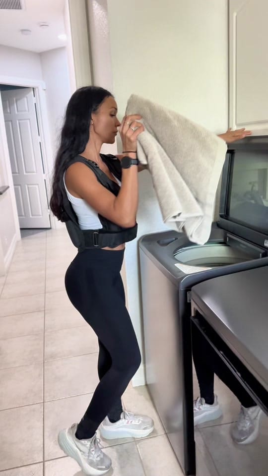 Post 6 by Adriana Bermudez on TikTok (video)