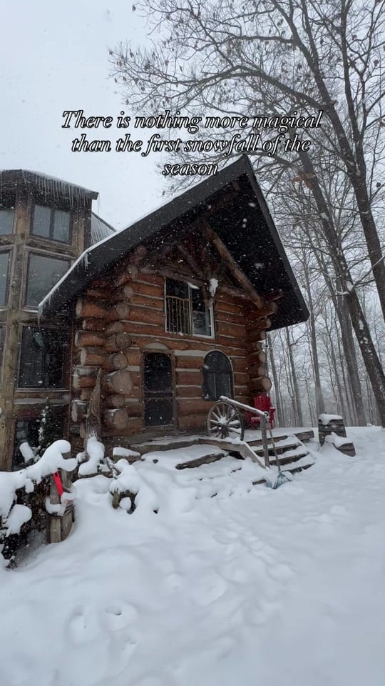 Post 3 by Cabin Hunter | Airbnb Photo 📸 on TikTok (video)