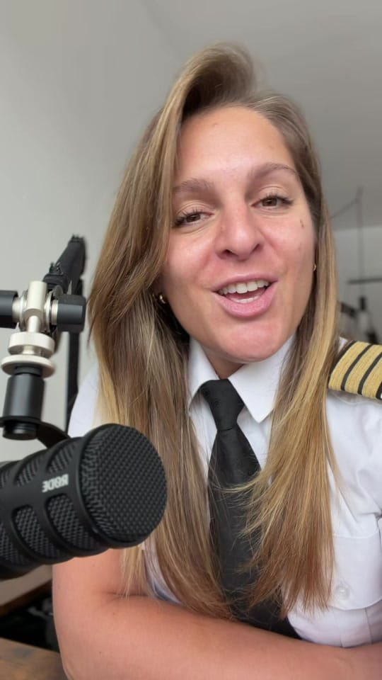 Post 2 by Laurence | Pilote & Mécano on TikTok (video)