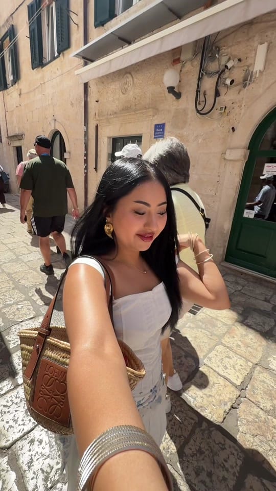 Post 6 by Zulekha Abid on TikTok (video)