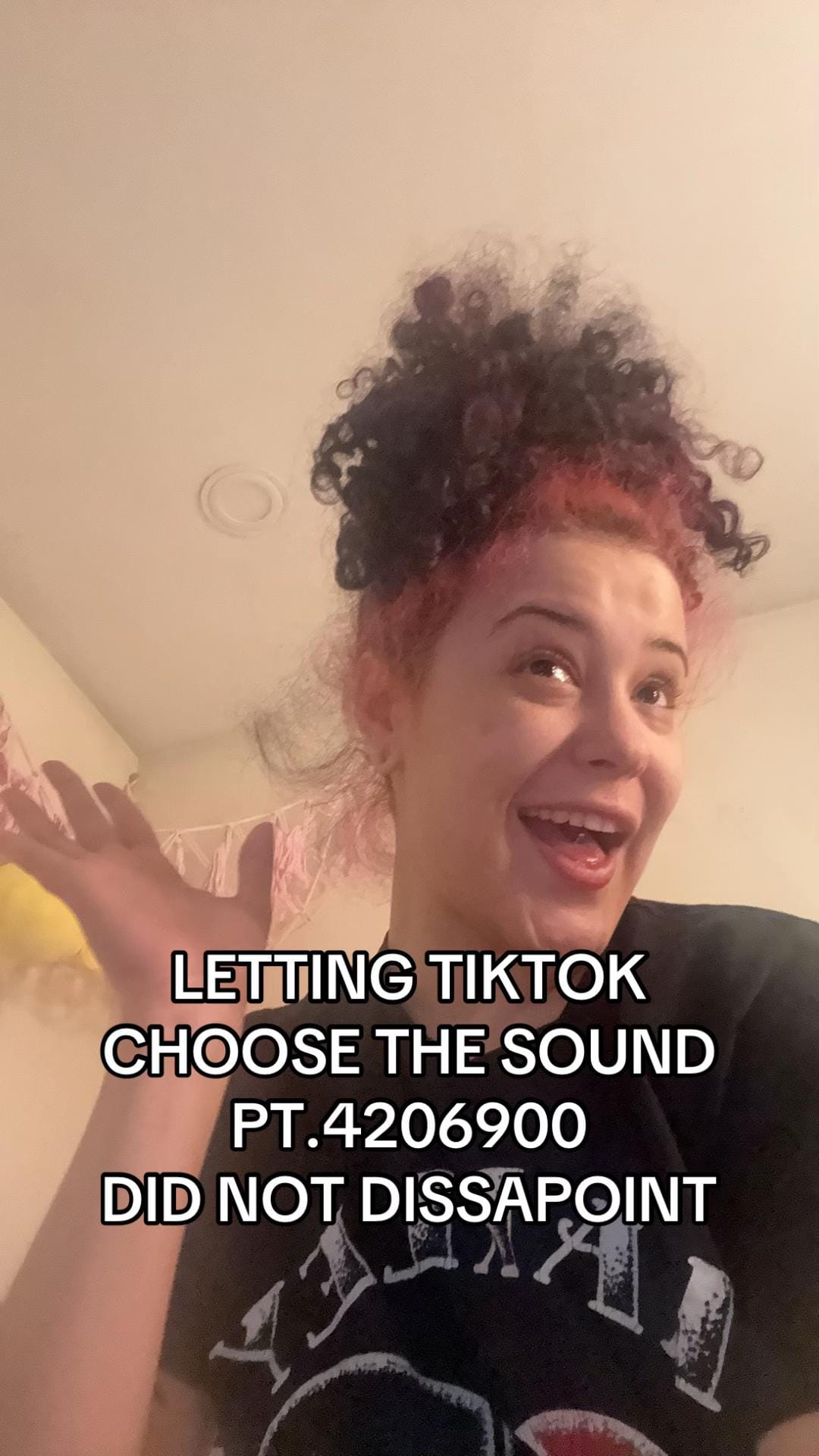 Post 2 by 𝙏𝘼𝙔𝙍𝙀𝙑𝙎✴︎✩ﾟﾟ･.｡✧✴︎ on TikTok (video)
