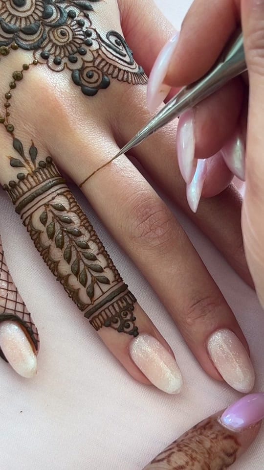 Post 9 by Jay | Henna Artist on TikTok (video)
