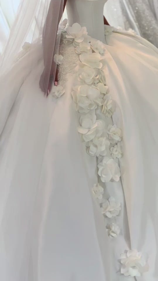Post 4 by Amore bridal on TikTok (video)