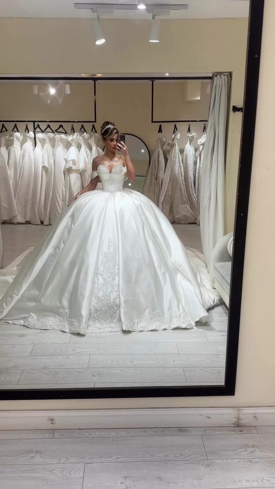 Post 8 by Amore bridal on TikTok (video)