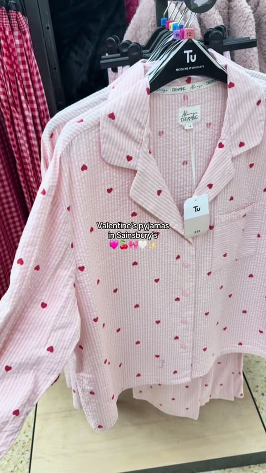 Post 10 by Ally 🎀 on TikTok (video)