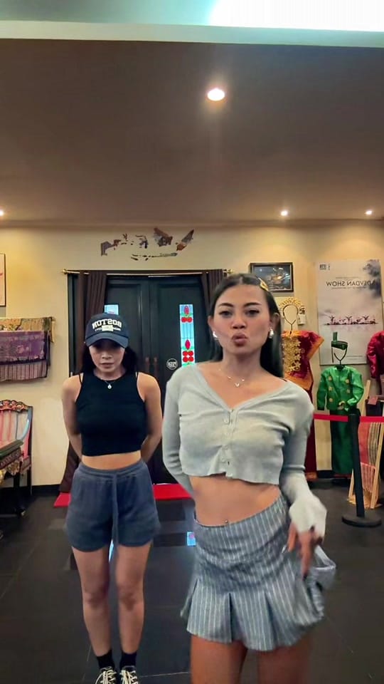 Post 6 by Devdan Show on TikTok (video)