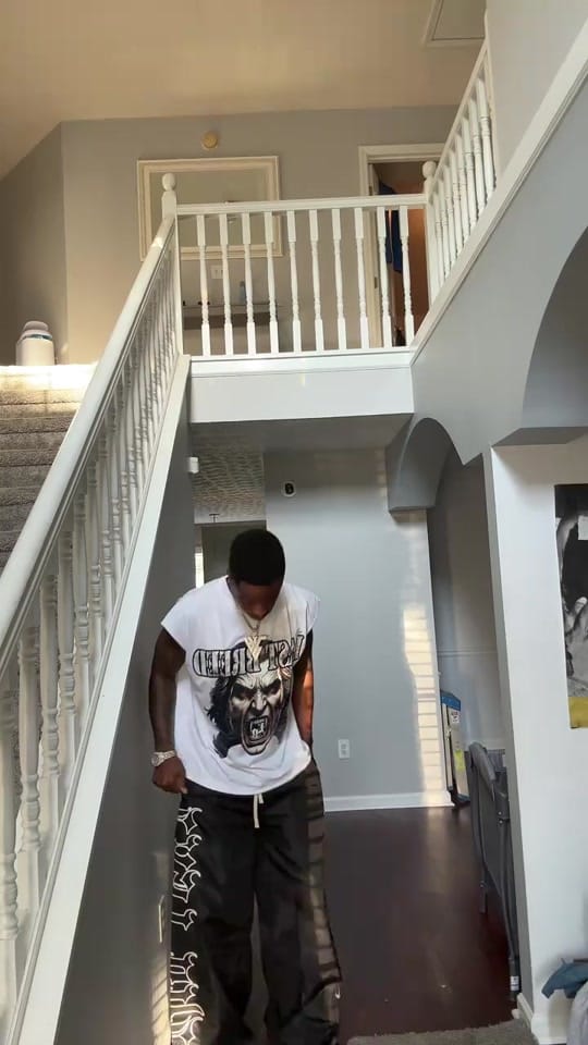 Post 4 by Johnell Young on TikTok (video)