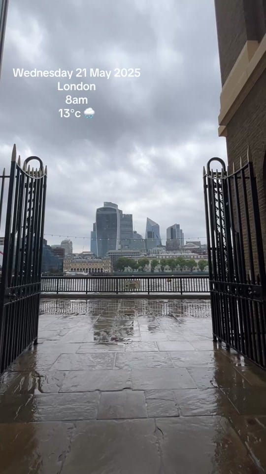 Post 10 by London Daily Weather Updates on TikTok (video)