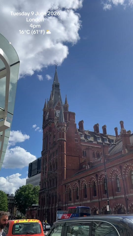 Post 6 by London Daily Weather Updates on TikTok (video)