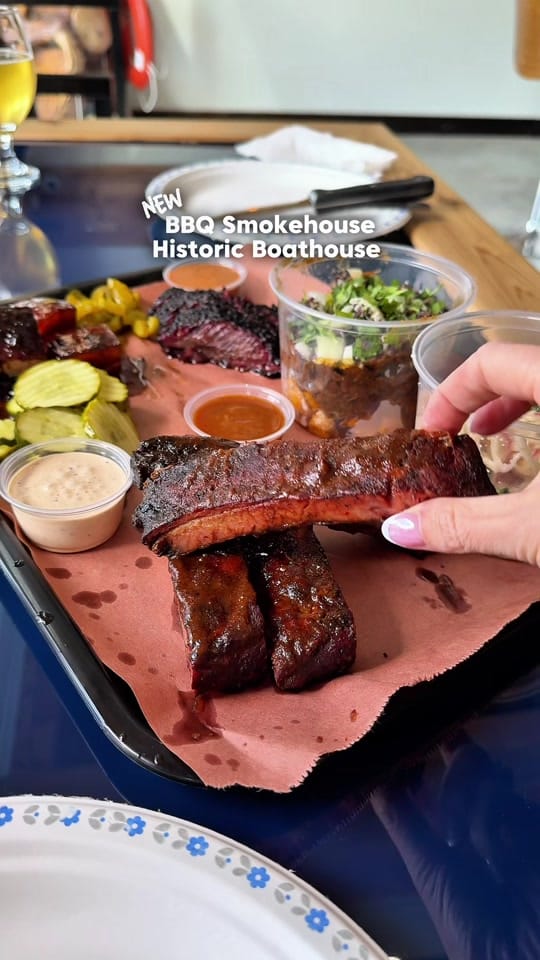 Post 7 by Laura Ullock on TikTok (video)