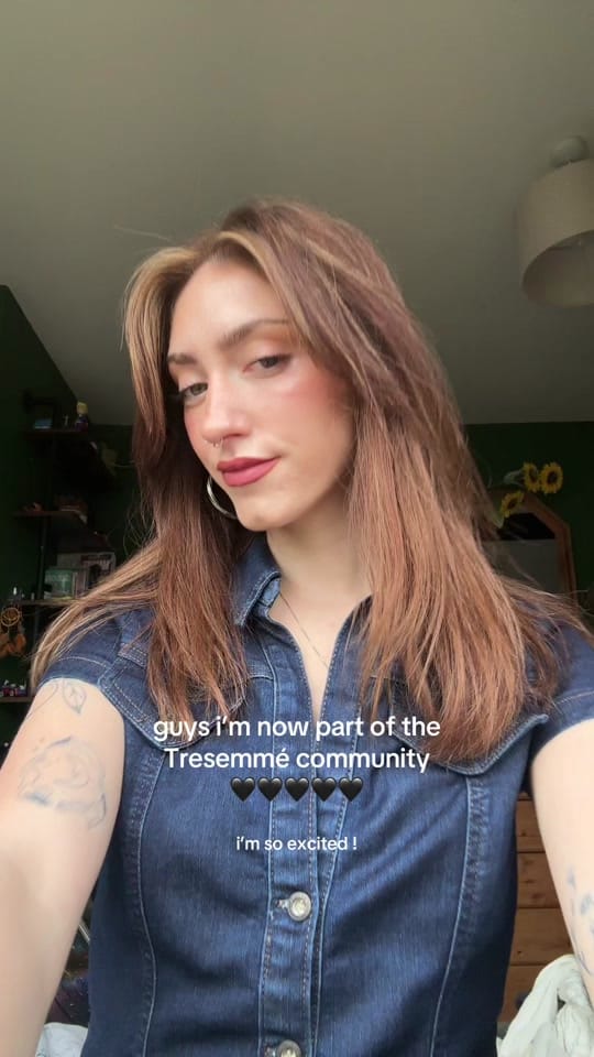 Post 6 by em on TikTok (video)