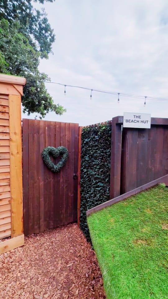 Post 8 by Heather on TikTok (video)