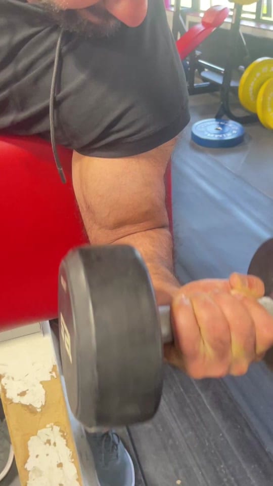 Post 7 by Healthy Lifestyle on TikTok (video)