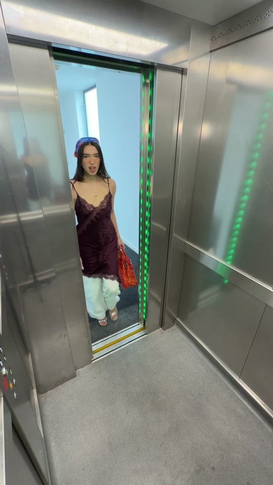 Post 2 by eva on TikTok (video)