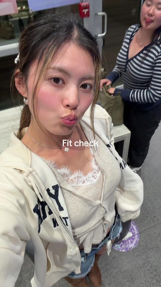 Post 1 by Suki on TikTok (video)