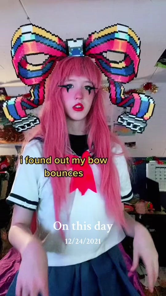 Post 3 by 𝔰𝔱𝔲𝔭𝔦𝔡 𝔟𝔦𝔱𝔠𝔥 on TikTok (video)