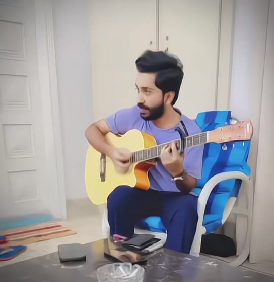 Post 4 by || Musadique Nizamani || on TikTok (video)