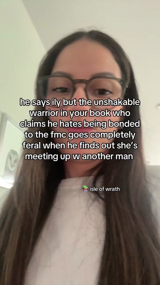 Post 3 by Claire Contreras on TikTok (video)