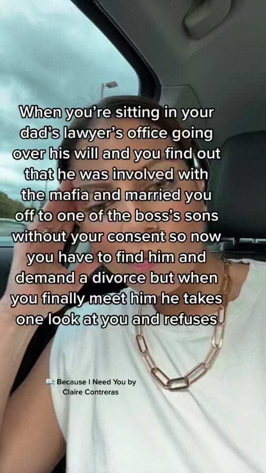 Post 10 by Claire Contreras on TikTok (video)