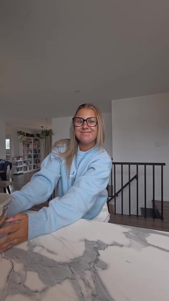 Post 4 by Marie-Ève Charest on TikTok (video)