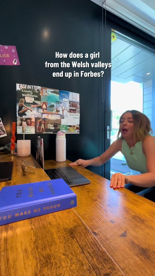 Post 1 by molly_and_beth on TikTok (video)