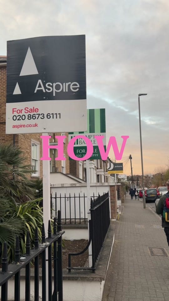 Post 4 by molly_and_beth on TikTok (video)