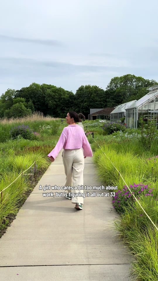 Post 8 by molly_and_beth on TikTok (video)