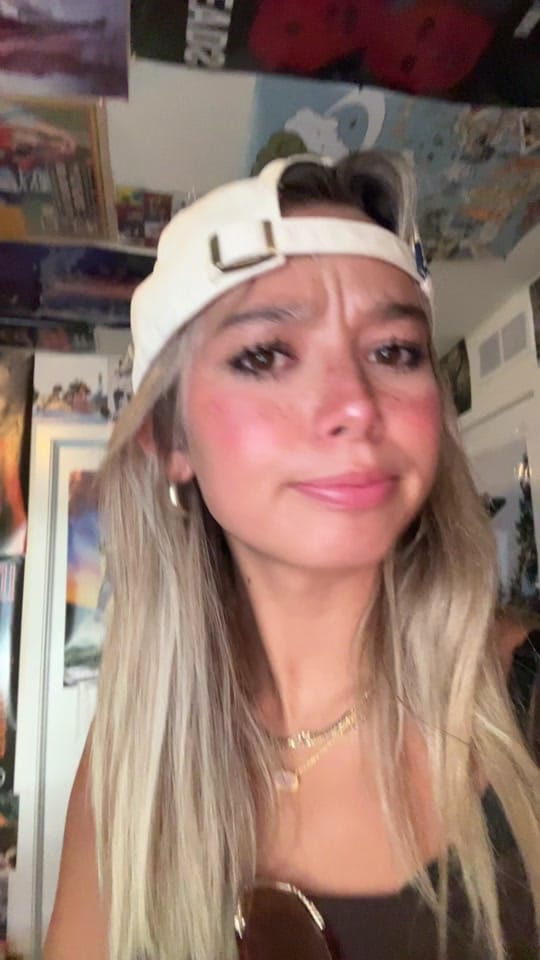 Post 6 by Lily on TikTok (video)
