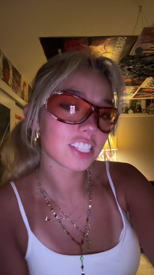 Post 8 by Lily on TikTok (video)