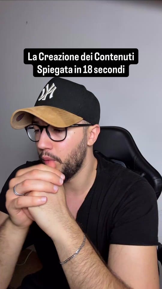 Post 7 by Alex Sandu on TikTok (video)