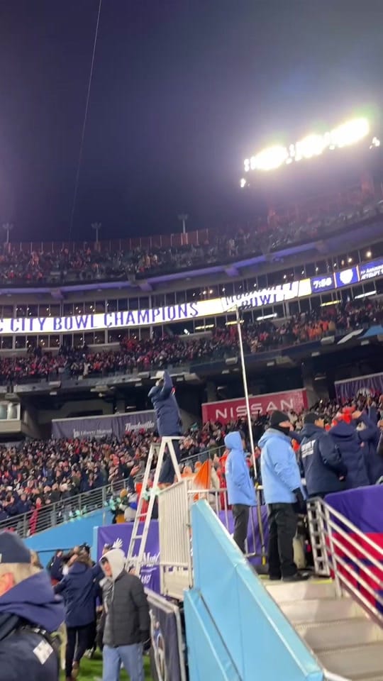Post 1 by Marching Illini on TikTok (video)