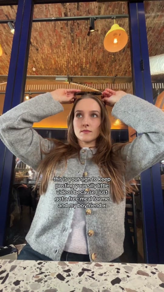 Post 5 by Oliwia on TikTok (video)