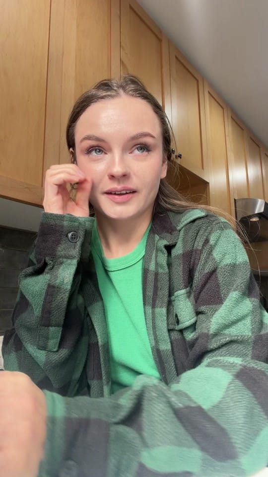 Post 3 by nastia.protsyk on TikTok (video)